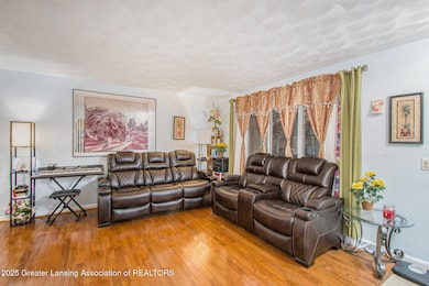 2601 Newport Dr, Lansing, MI 48906 - photo 7