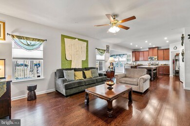 12222 Revolution Ct, Waldorf, MD 20602 - photo 6