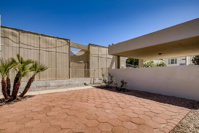 07 Front Patio