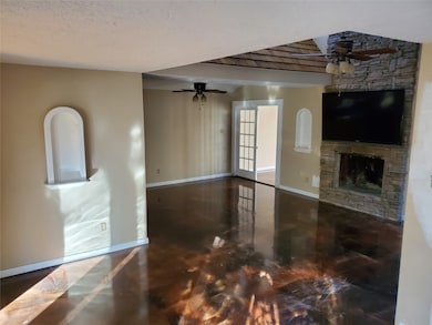 15602 Canterbury Forest Dr, Tomball, TX 77377 - photo 3