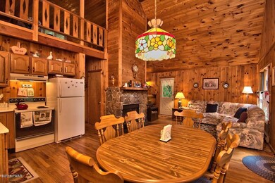 429 Parkwood Dr, Hamlin, PA 18427 - photo 6