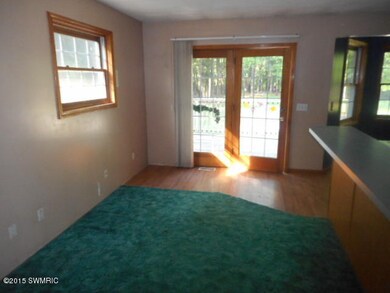 4193 Maple Island 007