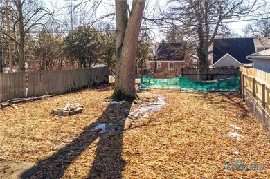 2637 Oak Grove Place, Toledo, OH 43613 - photo 4