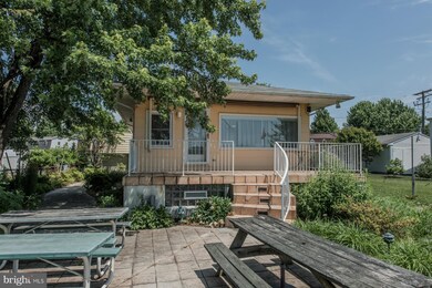 80 Kingston Park Ln, Middle River, MD 21220 - photo 5