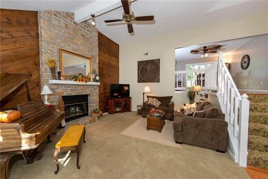 OPEN CONCEPT - FRONT-TO-BACK