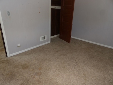 230 N Vine St, New Castle, PA 16101 - photo 6