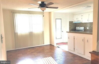 1007 Circle Dr, Halethorpe, MD 21227 - photo 7