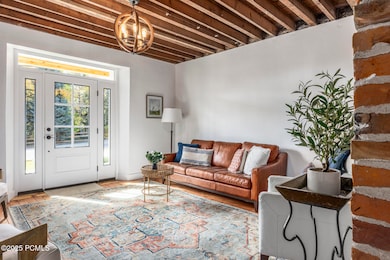 002_02-670w200n-02_483