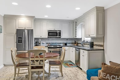 709 Ocean Ave AvonbytheSea NJ-large-011-