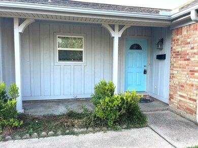 9927 Southport Dr, Houston, TX 77089 - photo 5