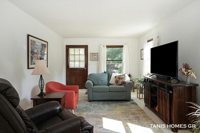 2455 Donahue Court SW
