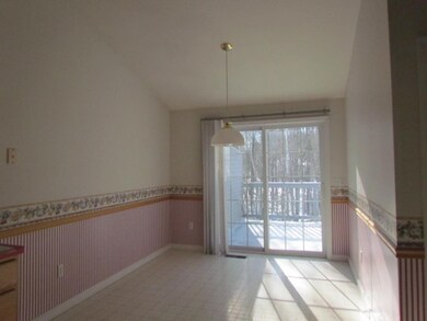 44 Norfolk St unit 3, Hampstead, NH 03841 - photo 3