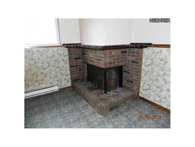 805 Hollywood Ave, Sheffield Lake, OH 44054 - photo 5