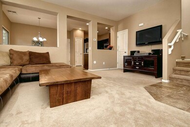 104-LivingRoom_2