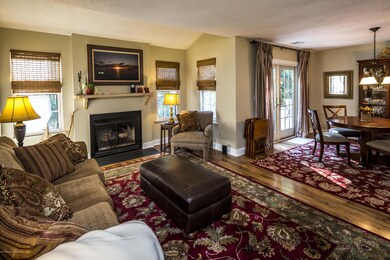 07_Living Room-4