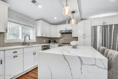 336 Palmer Hill Rd unit 1, Riverside, CT 06878 - photo 4