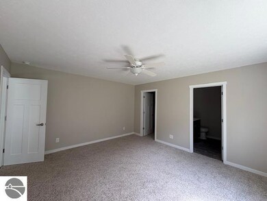 2760 Mockingbird Dr unit 20, Traverse City, MI 49685 - photo 5