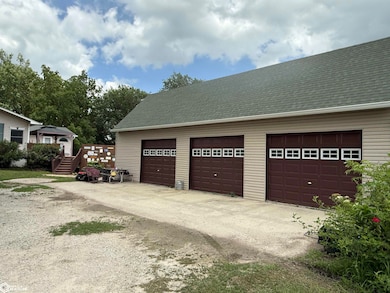 1614 410th Ave, Shenandoah, IA 51601 - photo 7