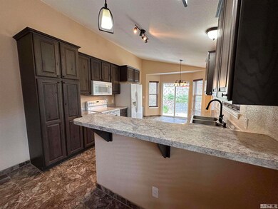 624 W National Ave, Winnemucca, NV 89445 - photo 2