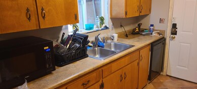 1107 SW G St, Grants Pass, OR 97526 - photo 6