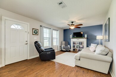 110 Yerby St, Brazoria, TX 77422 - photo 4