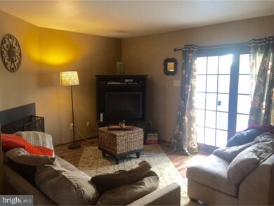 2305 Memorial Ct, Atco, NJ 08004 - photo 5