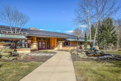 005-Front_View-5385519-medium