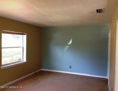 1939 Burkholder Cir E, Jacksonville, FL 32216 - photo 4