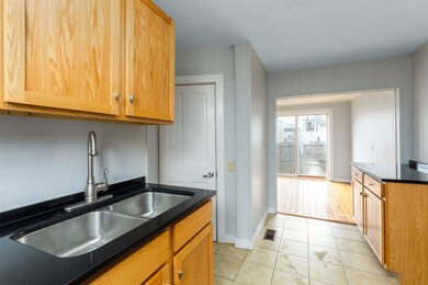 14 Cloarec Ct, Burlington, VT 05401 - photo 5