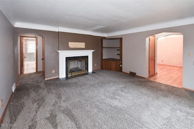 21775 Hillsdale Ave, Cleveland, OH 44126 - photo 7