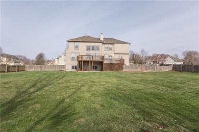 605 Roanke Dr, Raymore, MO 64083 - photo 5