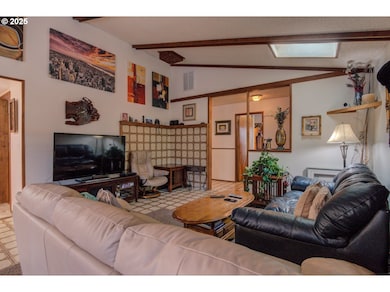 1620 26th St, Florence, OR 97439 - photo 7