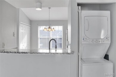 4225 Canal Dr, Florissant, MO 63034 - photo 3