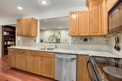 24 Duffield Rd, Hopkinton, MA 01748 - photo 6