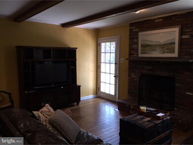 121 Azalea Way, Flourtown, PA 19031 - photo 4