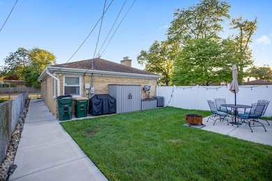 8001 N Elmore St, Niles, IL 60714 - photo 4