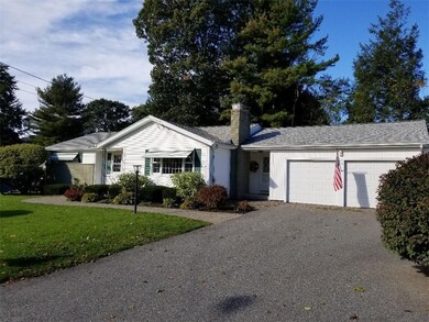 16 Candlewood Dr, Greenville, RI 02828 - photo 2