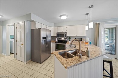 144 Royal Oak Dr, Aurora, OH 44202 - photo 5