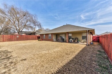 4100 Goshawk Dr, Norman, OK 73072 - photo 6