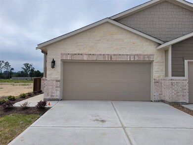 9877 Grosbeak Ln, the Woodlands, TX 77354 - photo 2