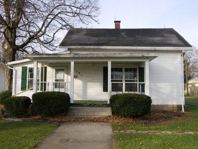 505 N Harris St, Bourbon, IN 46504 - photo 2