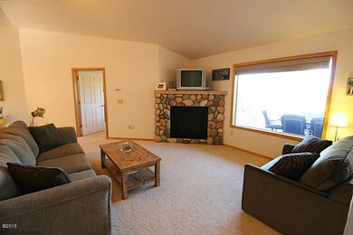 Living room (3)