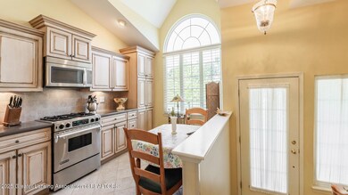 8 Aviemore Dr unit 8, Mason, MI 48854 - photo 6