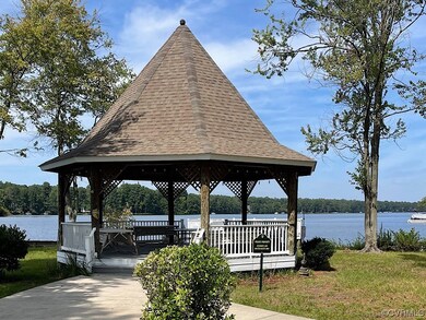 Common Area along the lake.