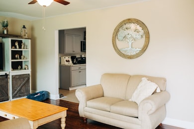 303 Rolling Rd, Shelbyville, TN 37160 - photo 2