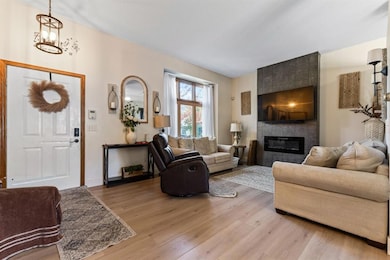 3024 Deerpath Ct, Des Moines, IA 50320 - photo 4