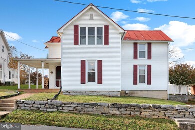 509 Piccadilly St, Edinburg, VA 22824 - photo 2