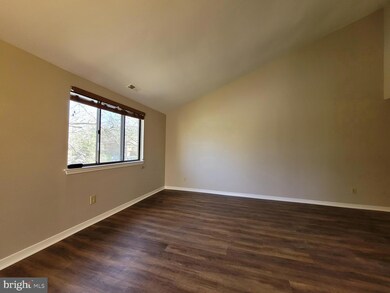 206B Cypress Point Cir unit 206B, Mount Laurel, NJ 08054 - photo 7