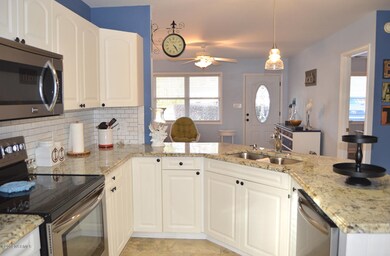 836 Meadow Ln SW, Calabash, NC 28467 - photo 7