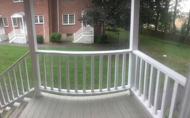 37 Linden St unit 15, Wellesley, MA 02482 - photo 2